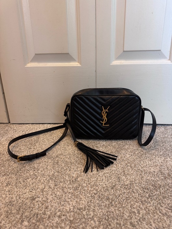 Yves Saint Laurent Handbags - Yves Saint Laurent Black Quilted Leather Crossbody Camera Bag with Tassel